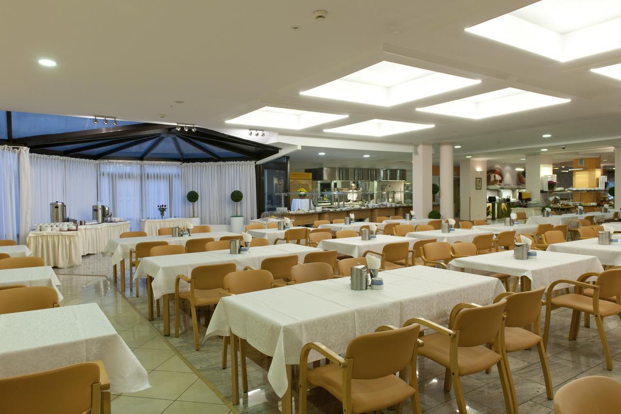 切霍齐内克 Klinika Uzdrowiskowa "Pod Tezniami"酒店 外观 照片